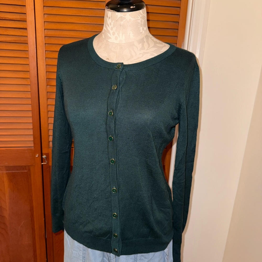 Melrose Chic green Sweater